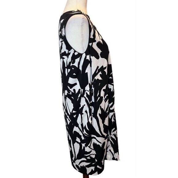 ST. JOHN Soca Collection Black White Abstract Print Sheath Dress Size SMALL Silk - Picture 3 of 8